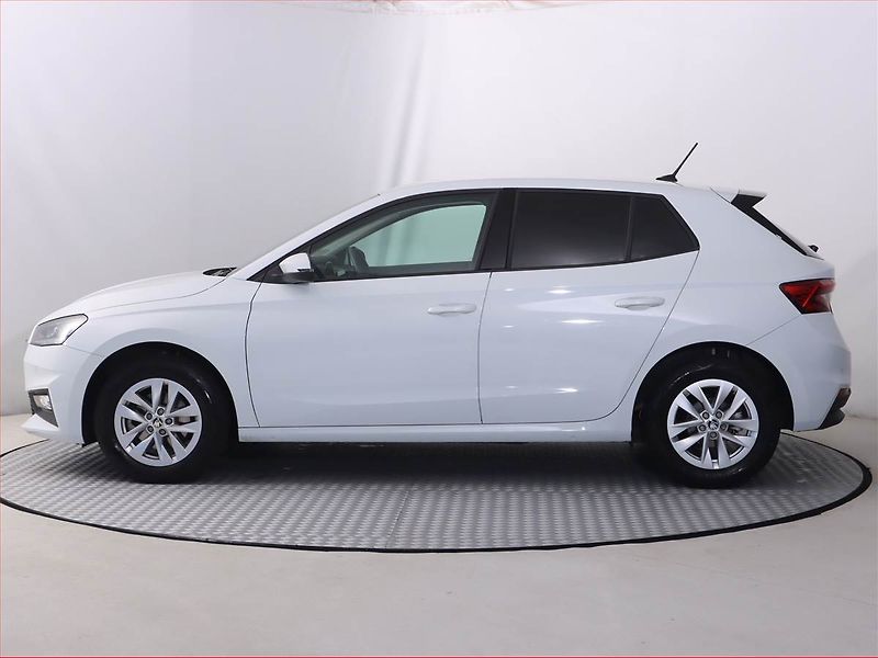 Škoda Fabia (2024) 1.0 TSI, Automat, Serv.kniha - fotka 3 z 22
