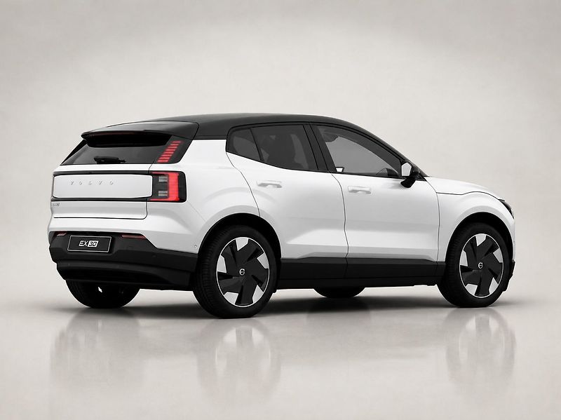 Volvo EX30 (2026) P8 AWD ULTRA - fotka 7 z 15