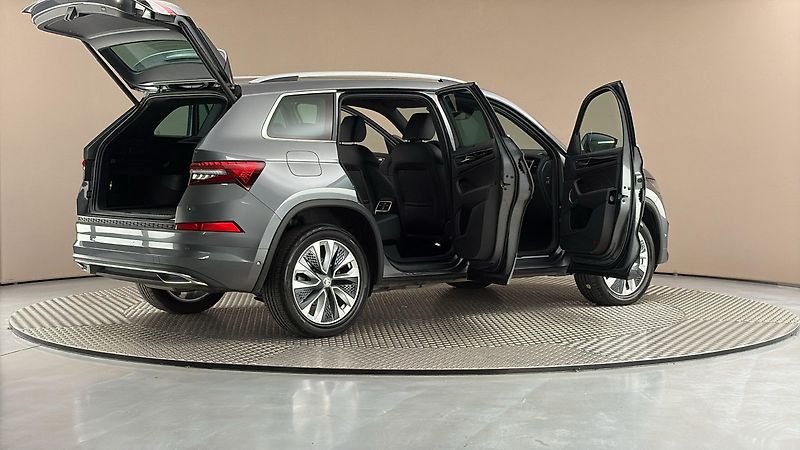 Škoda Kodiaq 2.0 TDI DSG 4x4 L&K - fotka 6 z 36