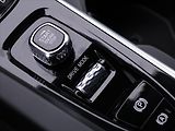 Volvo XC60 2,0 145 kW D4 AWD Momentum - náhled 23