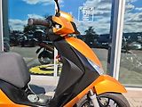 Piaggio Medley 125 (2025) najeto 1.801 Km - náhled 10