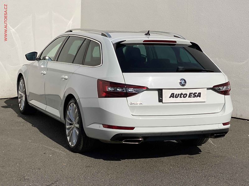 Škoda Superb (2016) 2.0 TSi 4x4, Style, DSG - fotka 6 z 20