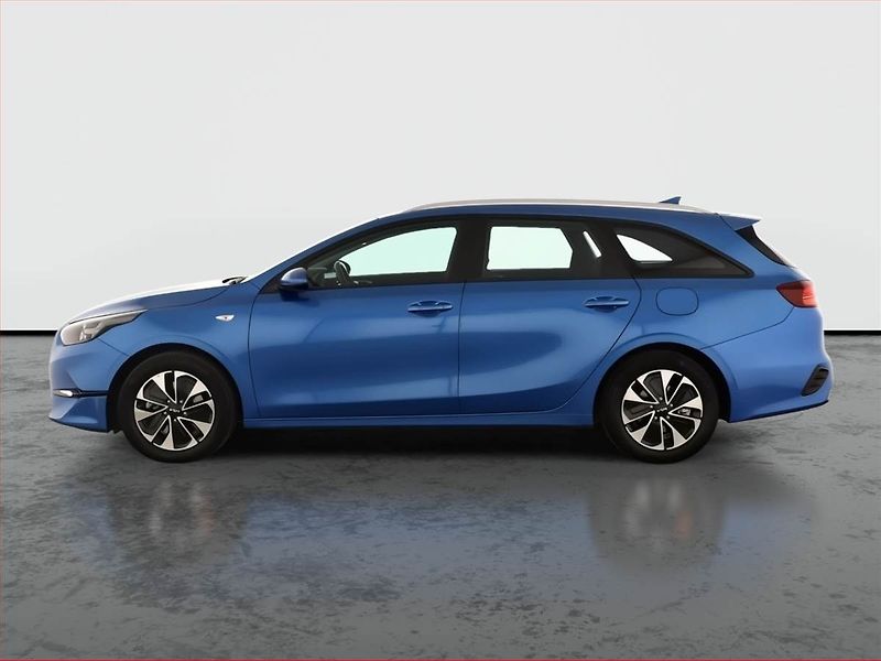 Kia Ceed (2024) 1.5 T-GDI - fotka 3 z 18