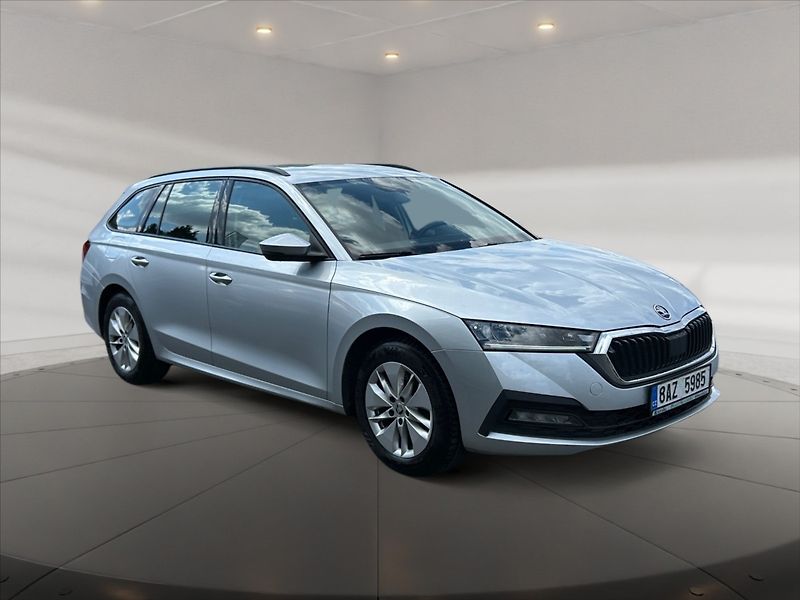 Škoda Octavia 2,0 TDI Ambition 4x4 DSG - fotka 1 z 11