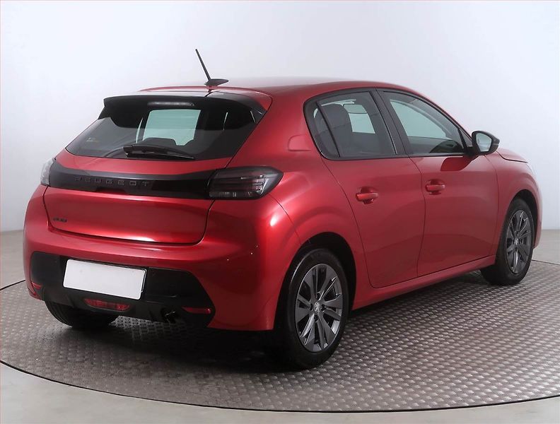 Peugeot 208 (2024) 1.2 PureTech, Serv.kniha - fotka 5 z 15