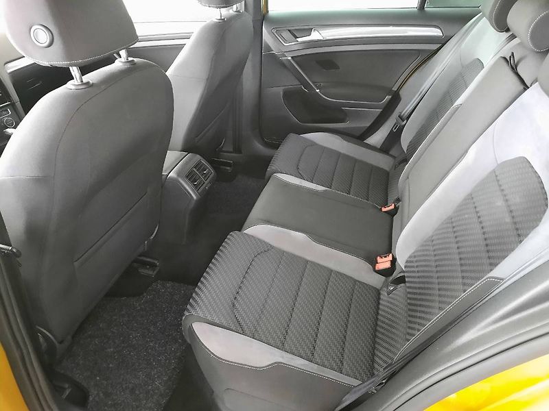 Volkswagen Golf (2017) 1.5 TSI (110kW/150k) DSG, R-Li - fotka 10 z 21