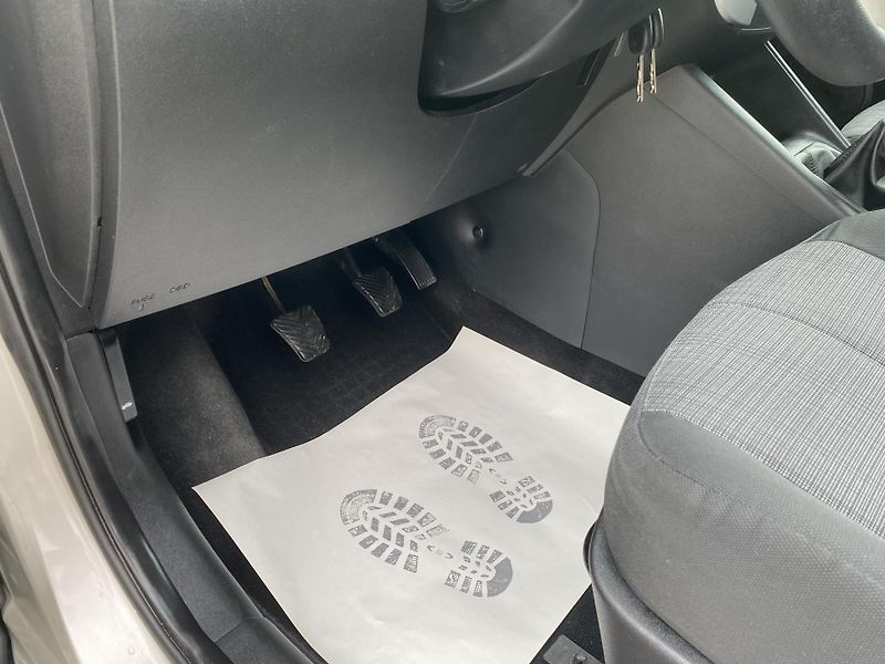 Kia Venga 1.4i 16v 90PS KLIMA SERVIS!!!  - fotka 139 z 144