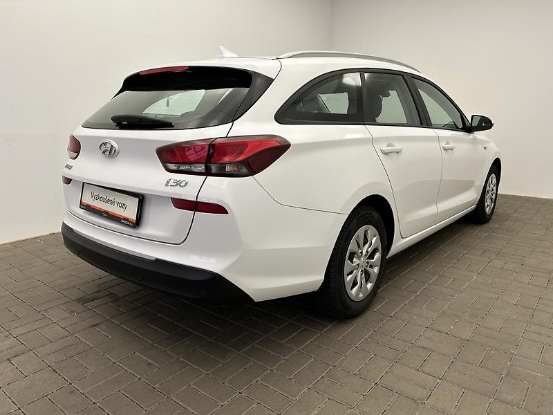 Hyundai i30 1.0 TGDI  Start Plus - fotka 2 z 22