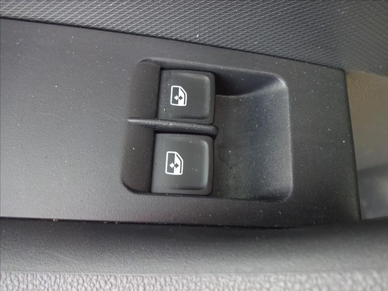 Škoda Rapid 1.2TSI 66kW - fotka 19 z 46