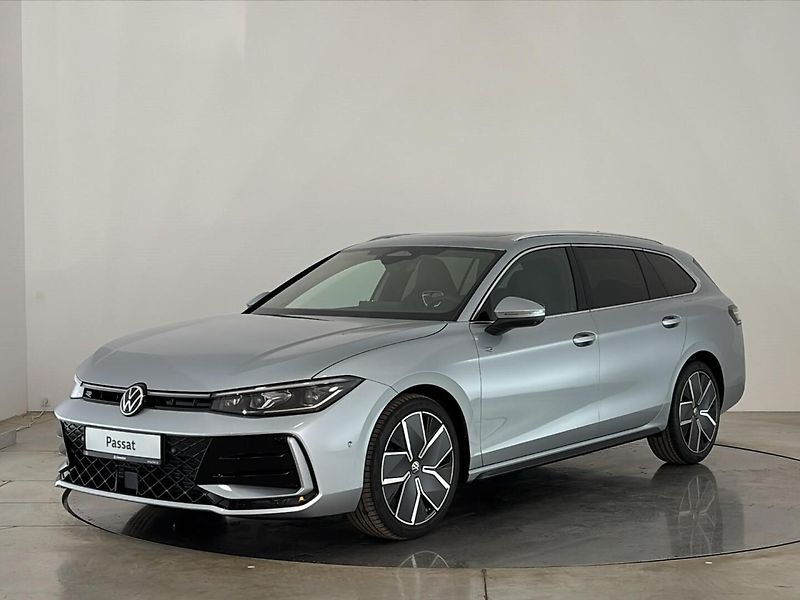Volkswagen Passat (2025) R-Line People - fotka 1 z 31