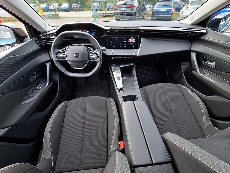 Peugeot 308 (2023) ALLURE,1.5HDI,AUTOMAT,ČR - fotka 2 z 8