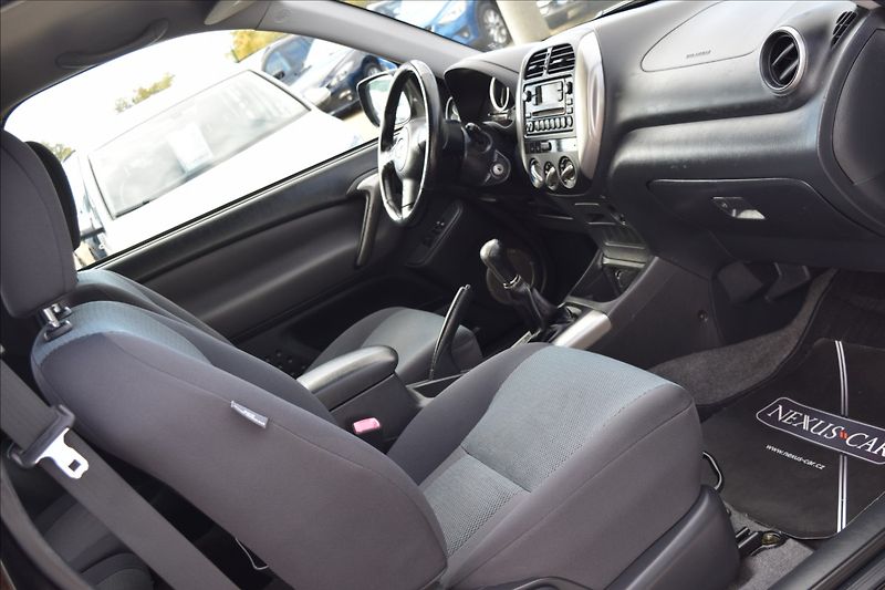 Toyota RAV4 2,0 VVT-i 4WD 110KW BEZ KOROZE - fotka 30 z 33