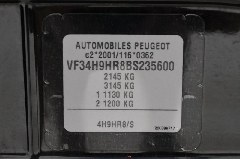 Peugeot 308 1,6 SW HDI 82 kW Panorama - fotka 12 z 29