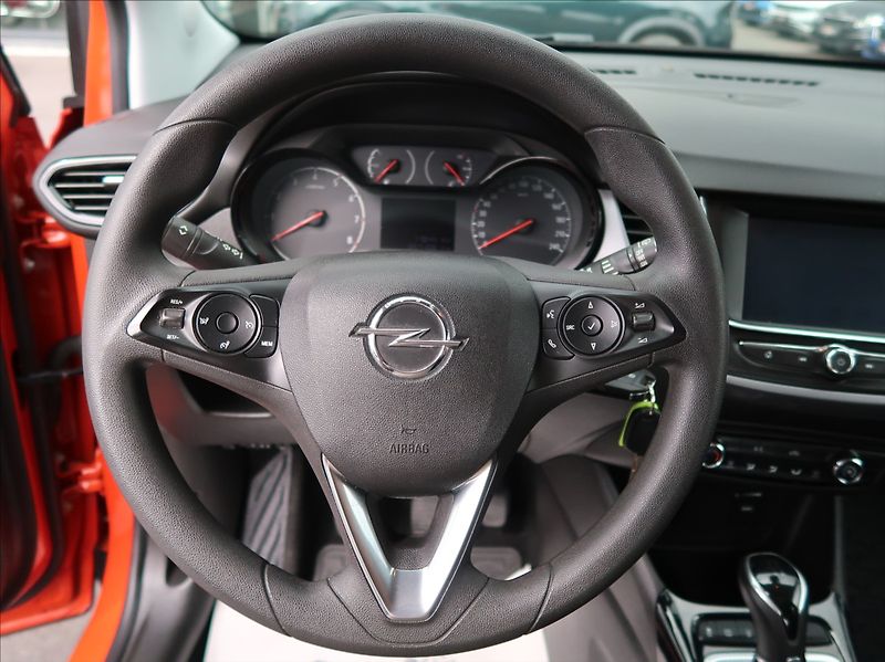 Opel Crossland X 1,2 i,61kW,1majČR,Serv.kn. - fotka 16 z 25