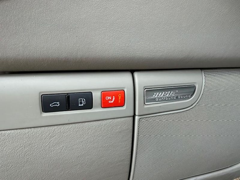 Audi A8 A8 L 4.2 FSI V8, quattro 257kW - fotka 16 z 47