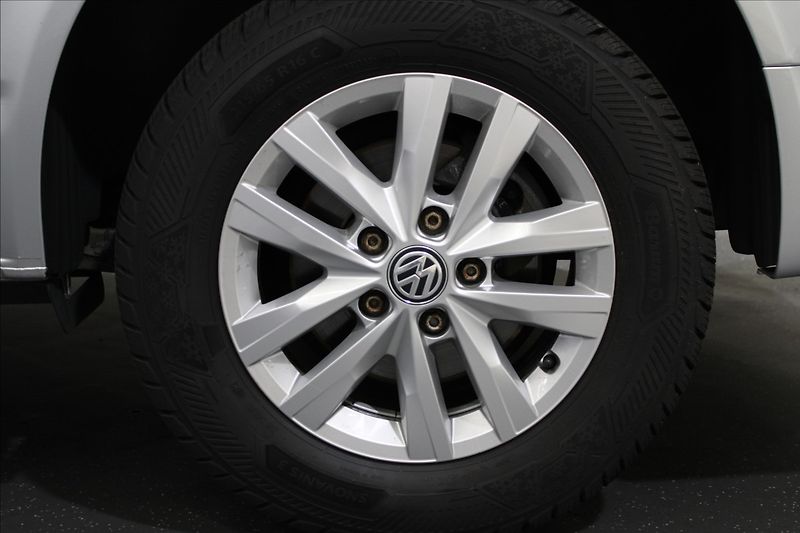 Volkswagen Caravelle 2,0 TDI 110kW DSG Comfortline - fotka 31 z 32