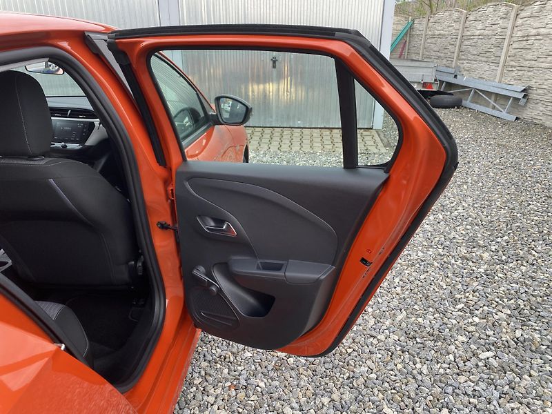 Opel Corsa 1.2i 75PS EDITION 70000KM NAVI - fotka 110 z 153