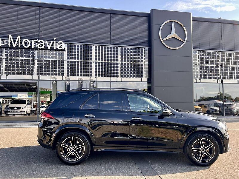 Mercedes-Benz GLE (2021) 350 d 4MATIC SUV - fotka 8 z 30