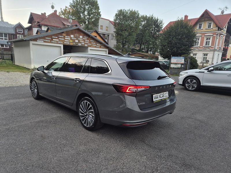 Škoda Superb ZAMLUVENO ! 110kw DSG L&K 18A - fotka 4 z 52