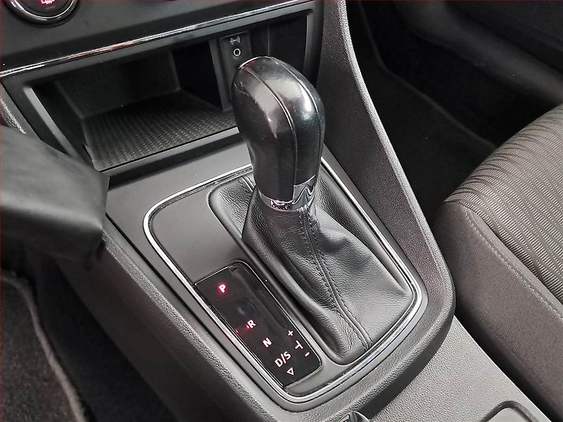 Seat Leon (2015) Comfort 1.6 TDI, Automat - fotka 13 z 19