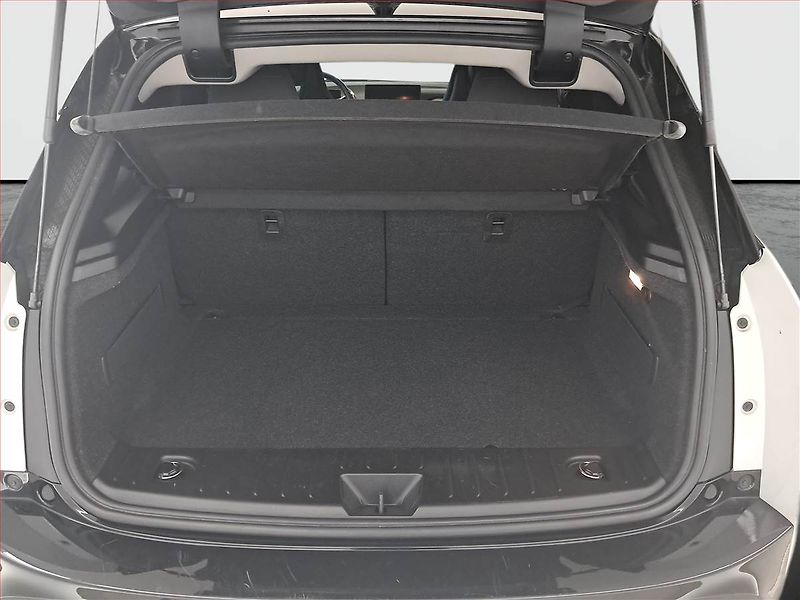 BMW i3 (2019) 120Ah BEV, SoH 82%, Automat - fotka 14 z 22