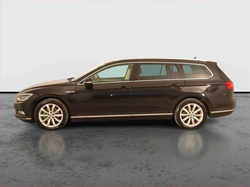 Volkswagen Passat (2016) Highline 2.0 TDI, 4X4 - fotka 3 z 16