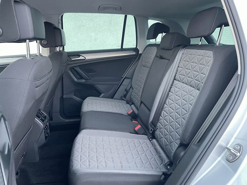 Volkswagen Tiguan (2021) LIFE 1,5TSI 150k - fotka 17 z 22
