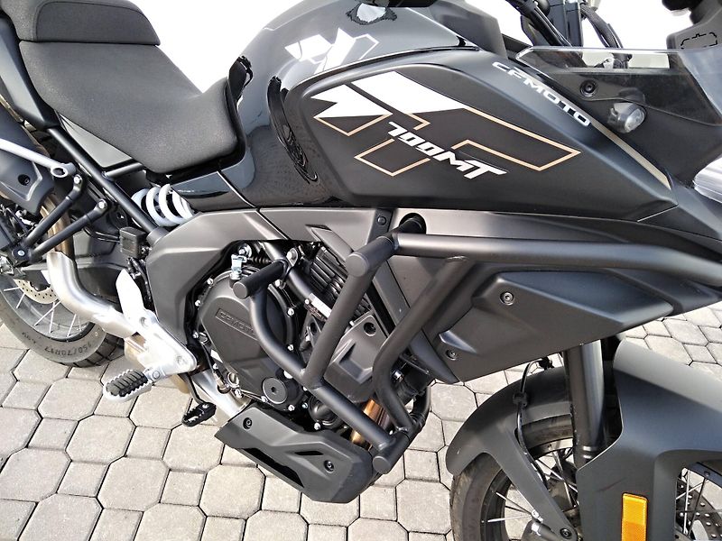 CFMOTO (2026) 700MT Adventure EU5+ - fotka 7 z 11