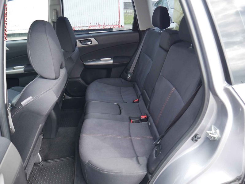 Subaru Forester (2009) 2.5XT 4x4, ČR, servis.kniha - fotka 11 z 17
