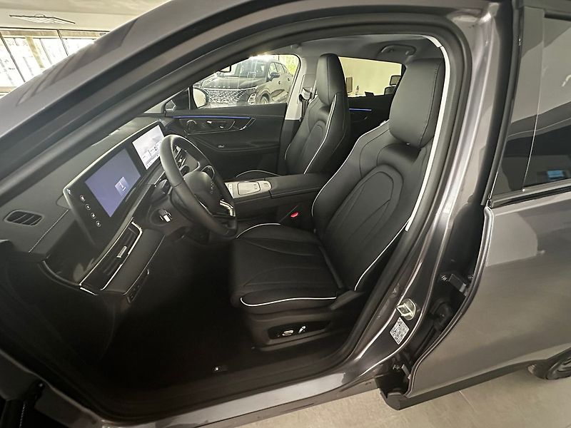 Omoda 5 1.6 T-GDI DCT PREMIUM - fotka 11 z 12
