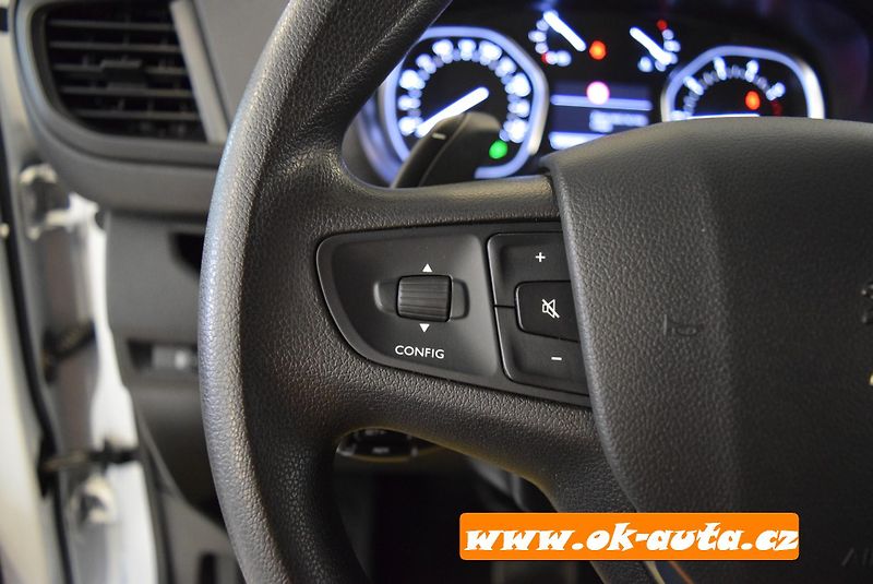 Peugeot Expert 2.0 BHDI LONG 6.MÍST AUTOMAT   - fotka 33 z 56
