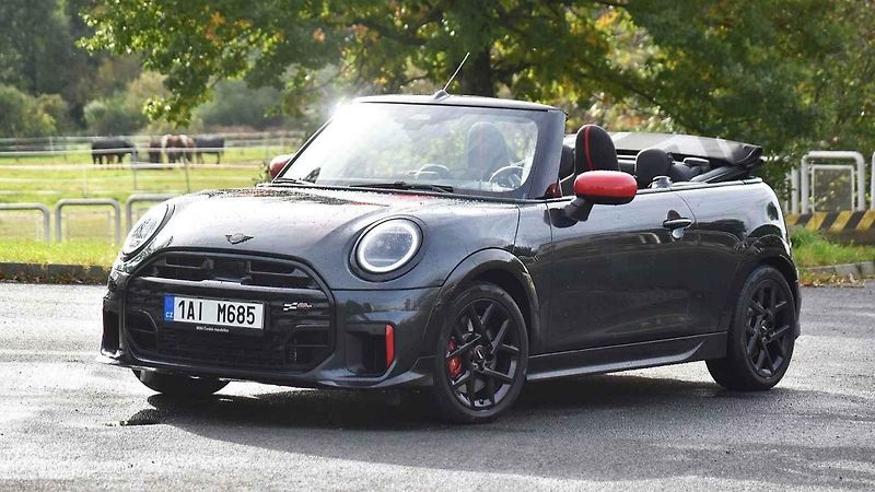 Mini Cabrio JWC v testu