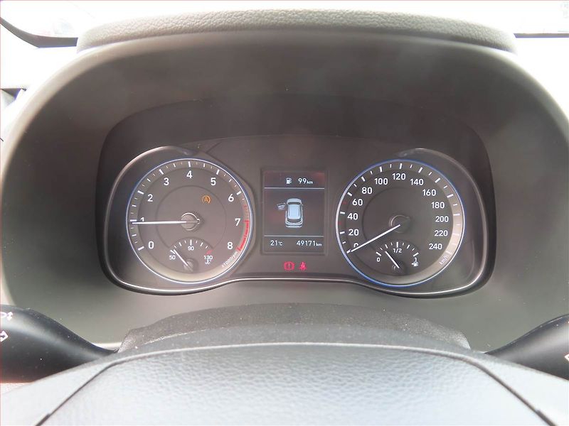 Hyundai Kona (2019) Family 1.0 T-GDI, Serv.kniha - fotka 11 z 19
