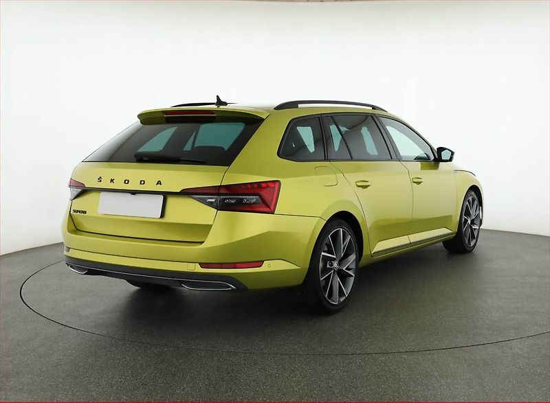 Škoda Superb (2021) Sportline 2.0 TDI - fotka 5 z 18