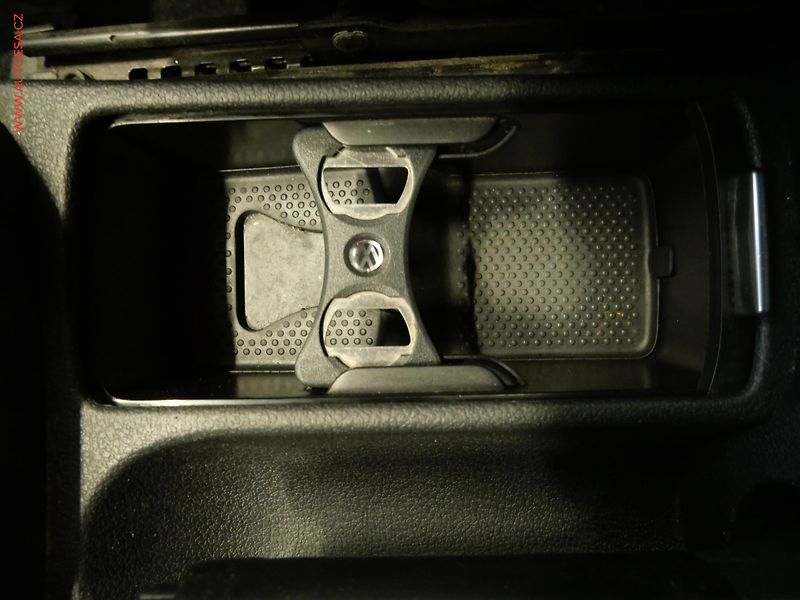 Volkswagen Golf Plus (2011) 1.6 TDI, Klima - fotka 21 z 23