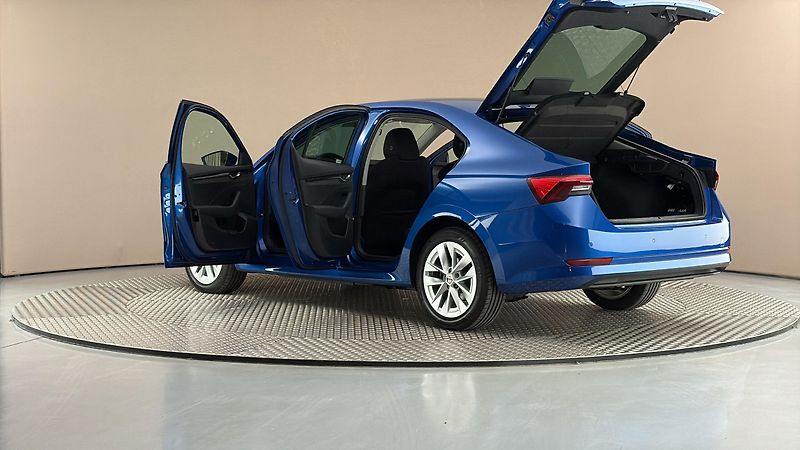Škoda Octavia 1.4 TSI iV DSG Ambition - fotka 7 z 27