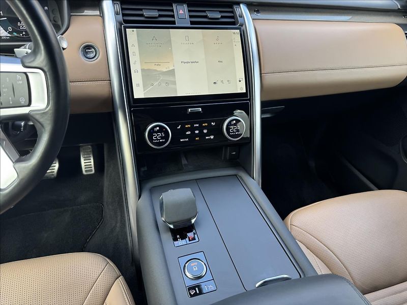 Land Rover Discovery 3,0 D300 Metropolitan Ed. AWD - fotka 18 z 39