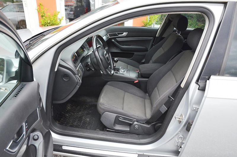Audi A6 (2005) Avant 2.4i V6 130kW  - fotka 15 z 28