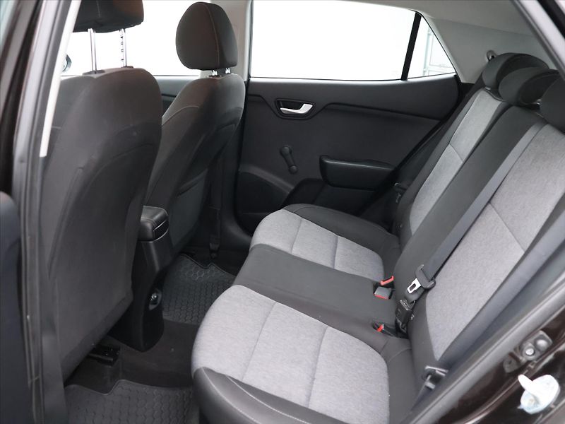 Kia Stonic 1,3 CVVT 61kW CZ Comfort - fotka 14 z 33
