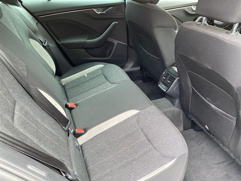 Škoda Scala (2020) 1.5 TSI Style - fotka 9 z 35