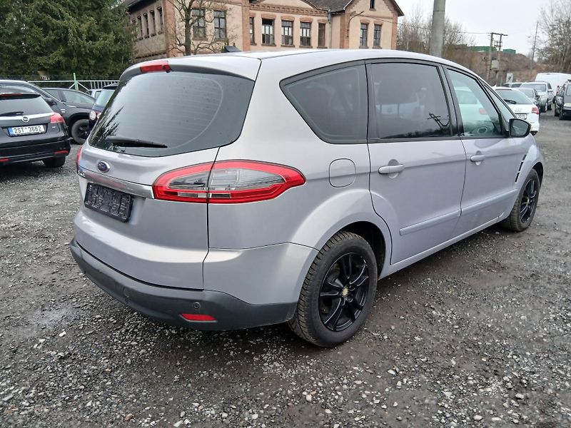 Ford S-MAX 2.0 TDCI, AUTOMAT - fotka 4 z 32