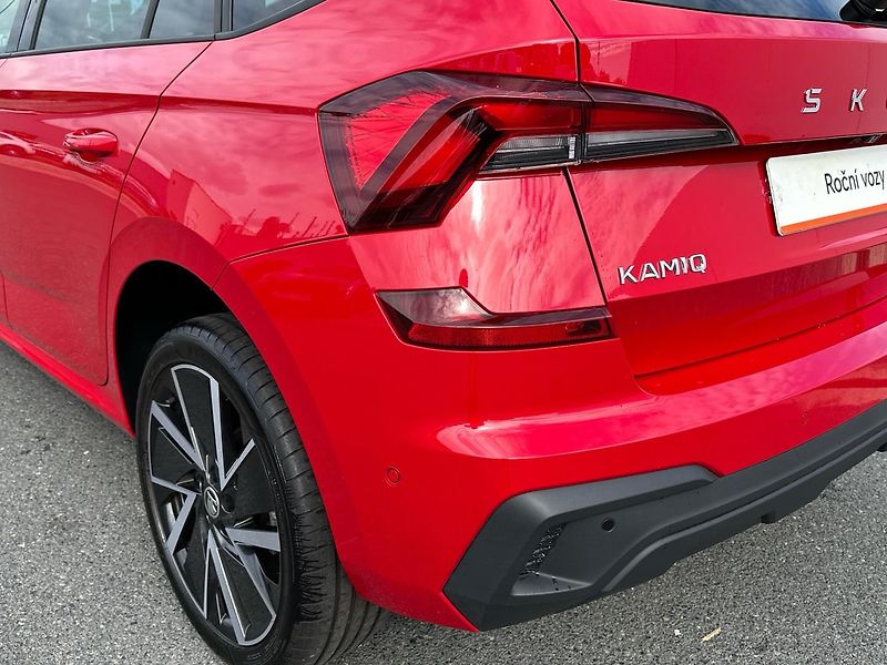 Škoda Kamiq 1,5 TSI / 110 kW Drive Extra D - fotka 18 z 23