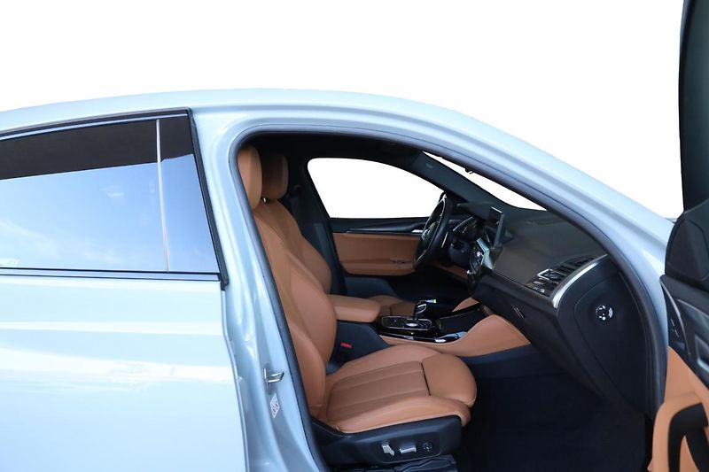 BMW X4 xDrive30d - fotka 22 z 26