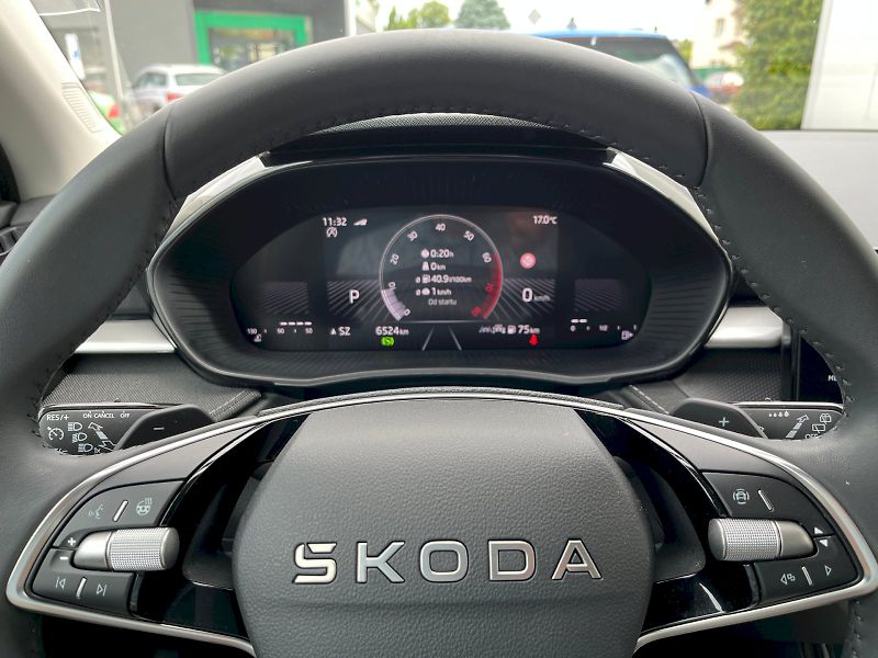 Škoda Fabia (2025) 1.0 TSI 85kW Top Selection DSG - fotka 17 z 27