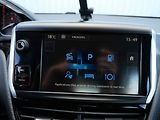 Peugeot 2008 (2015) 1.2 PT, ČR, GT Line - náhled 17