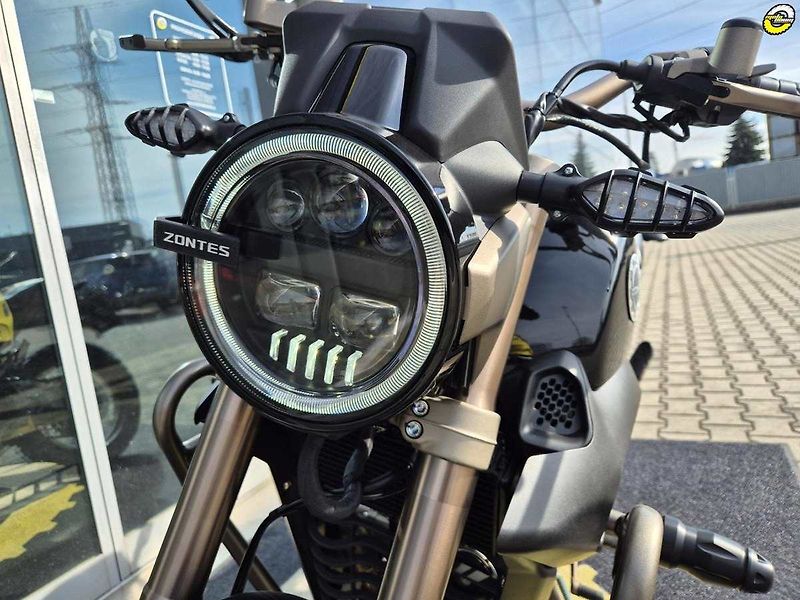 Zontes 125 G1 (2026) 125 Scrambler - drátěná kola - fotka 11 z 19