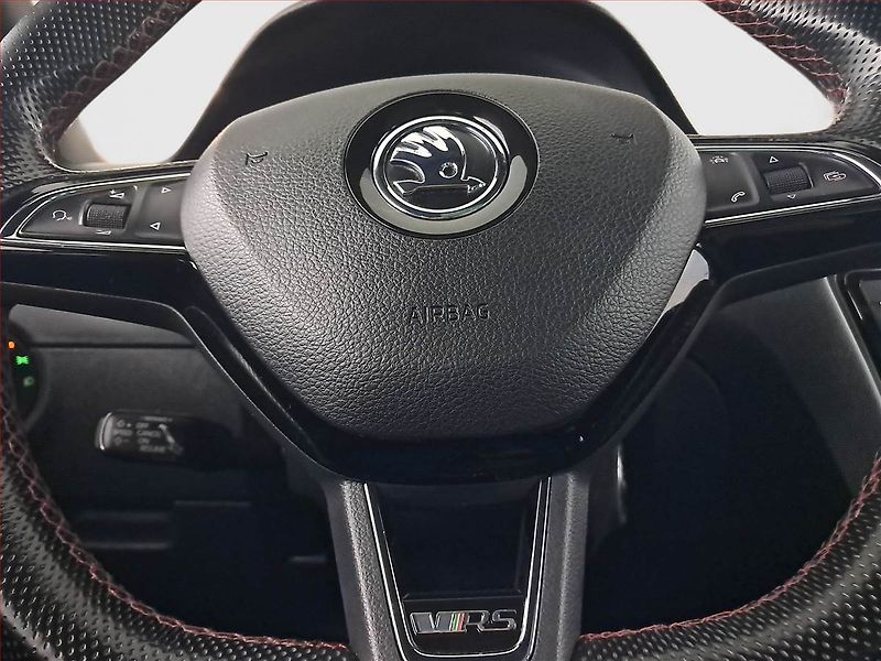 Škoda Octavia (2016) RS 2.0 TDI 4x4 DSG, 4X4 - fotka 15 z 18