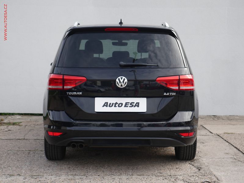 Volkswagen Touran (2016) 2.0 TDi, DSG, STK9/27 - fotka 5 z 15