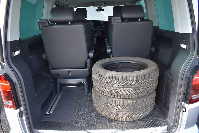 Volkswagen Multivan (2020) 2.0TDI 146kW DSG 4Motion, tažn - fotka 11 z 26