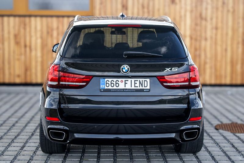 BMW X5 - fotka 6 z 51